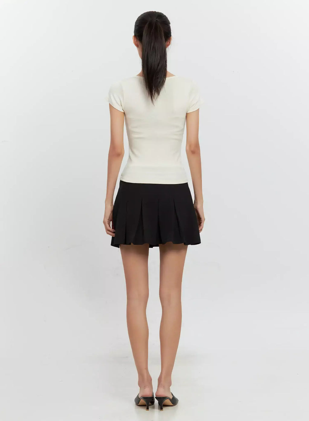 Classic Pleated Skirt IL528