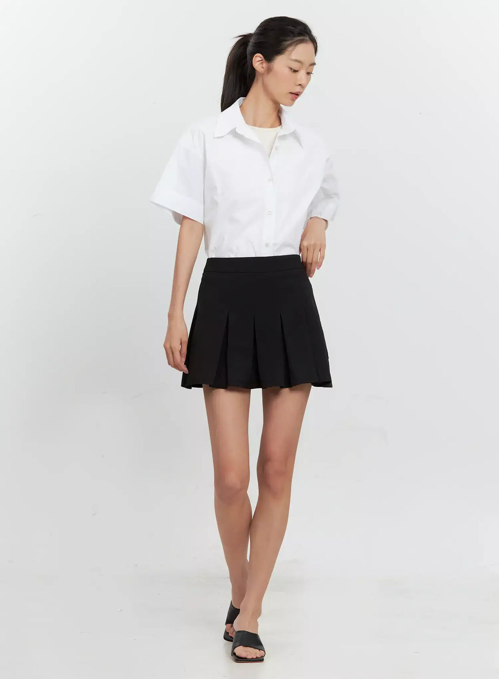 Classic Pleated Skirt IL528