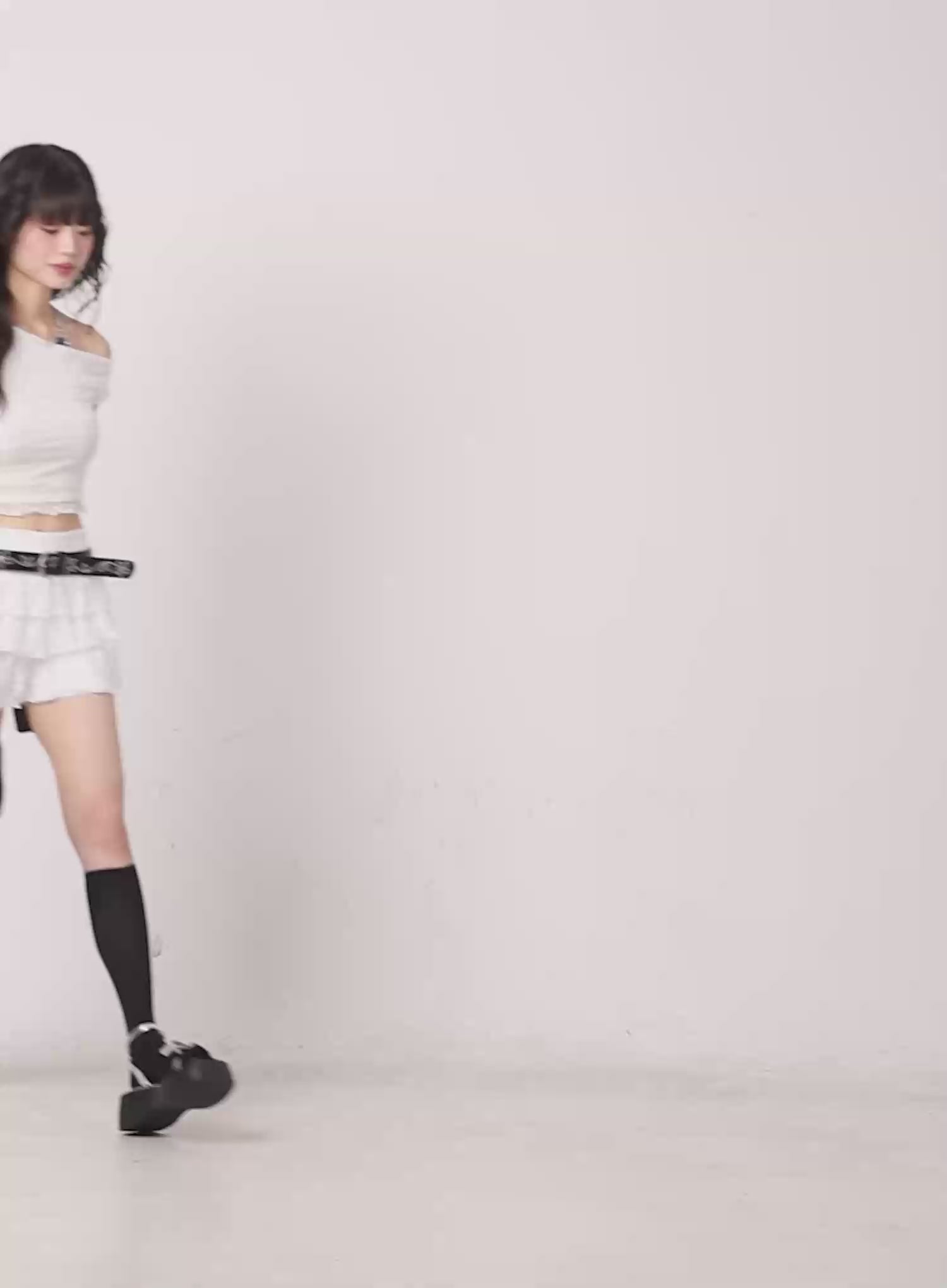 Lace Tiered Ruffle Skirt IL531